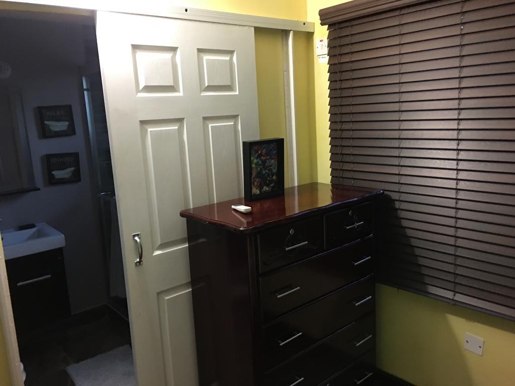 Abacus Jamaica The Zana Suites Kingston Bagian luar foto