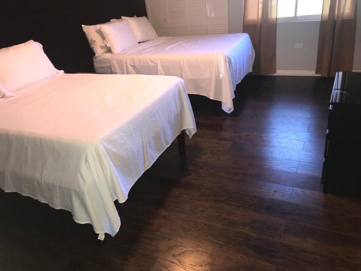 Abacus Jamaica The Zana Suites Kingston Bagian luar foto